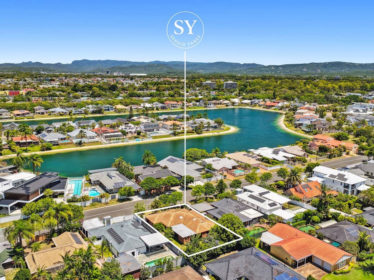 9 Darnay Road, Broadbeach Waters - Thumbnail 19