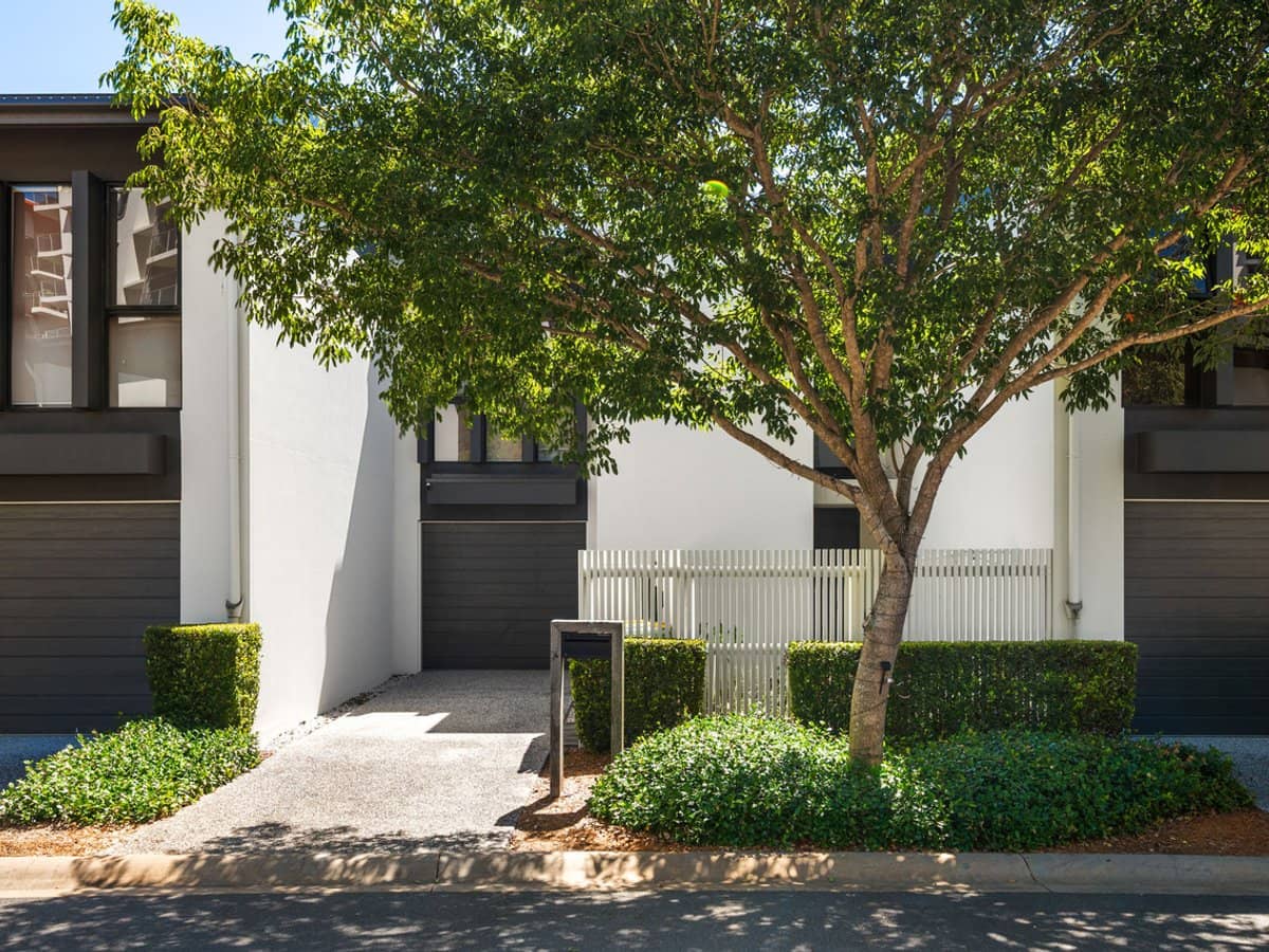 62 Easthill Drive, Robina - Thumbnail 1