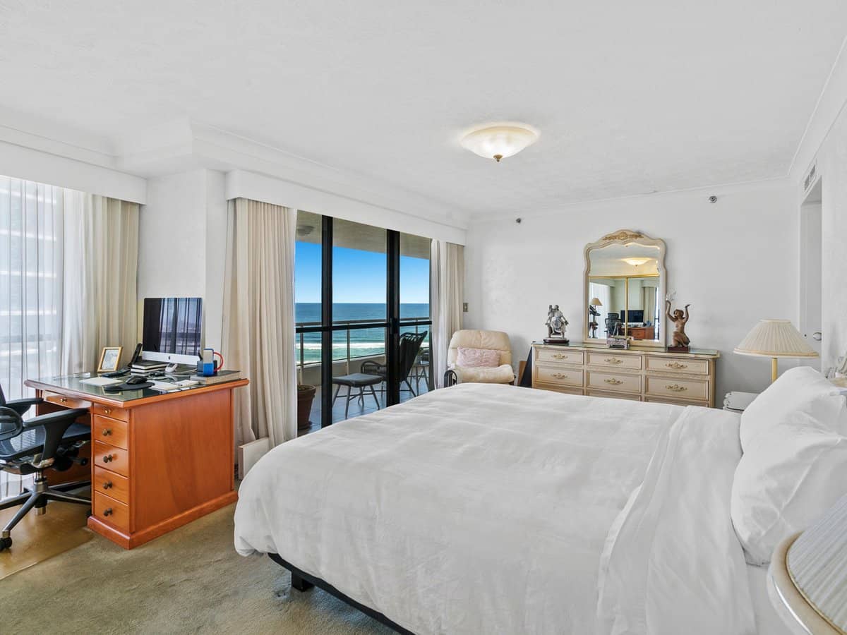 3 Cunningham Avenue, MAIN BEACH - Thumbnail 13