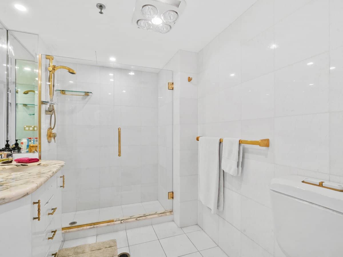 3 Cunningham Avenue, MAIN BEACH - Thumbnail 15