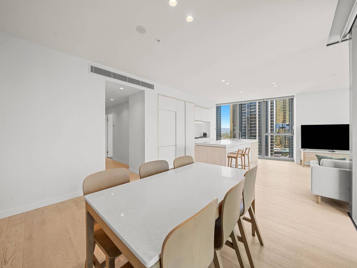 12 Philip Avenue, Broadbeach - Thumbnail 9