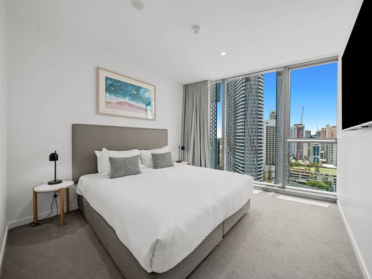 12 Philip Avenue, Broadbeach - Thumbnail 13