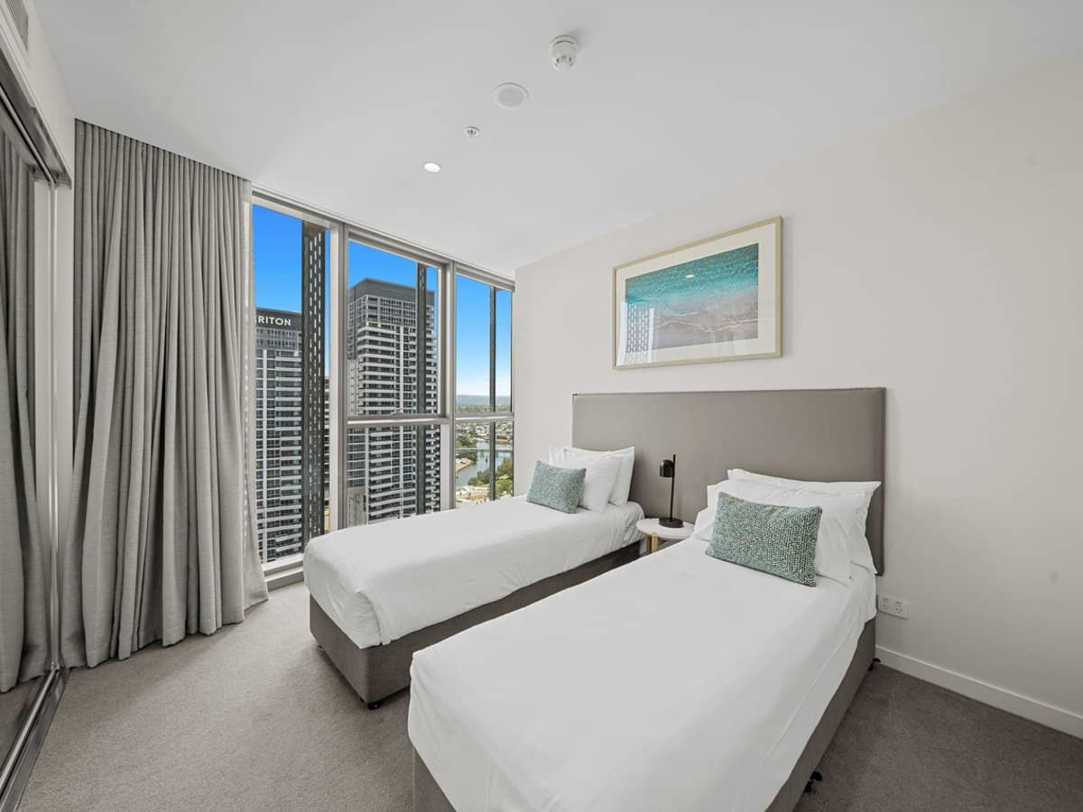 12 Philip Avenue, Broadbeach - Thumbnail 16