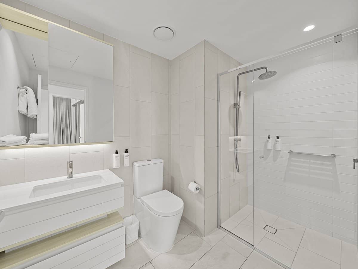 12 Philip Avenue, Broadbeach - Thumbnail 20