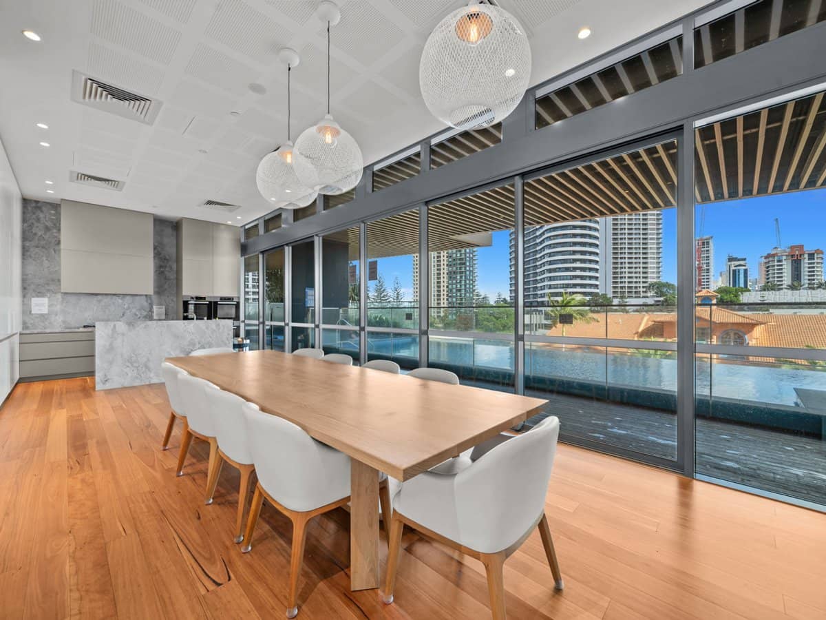 12 Philip Avenue, Broadbeach - Thumbnail 25