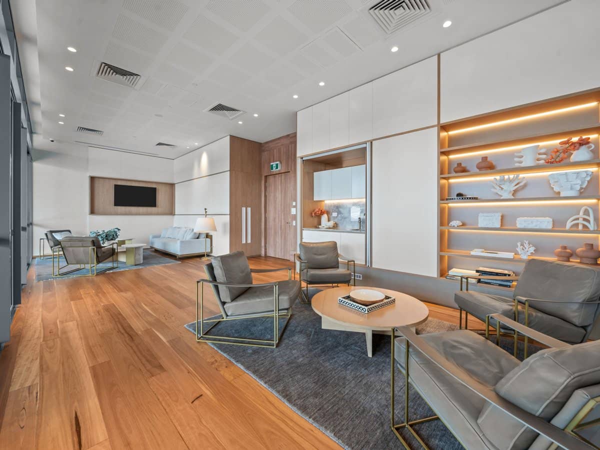 12 Philip Avenue, Broadbeach - Thumbnail 26