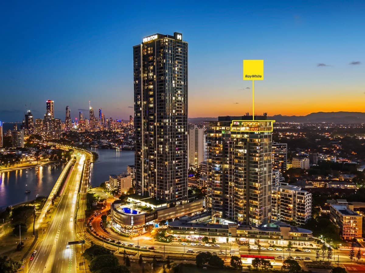 1 Como Crescent, Southport - Thumbnail 1