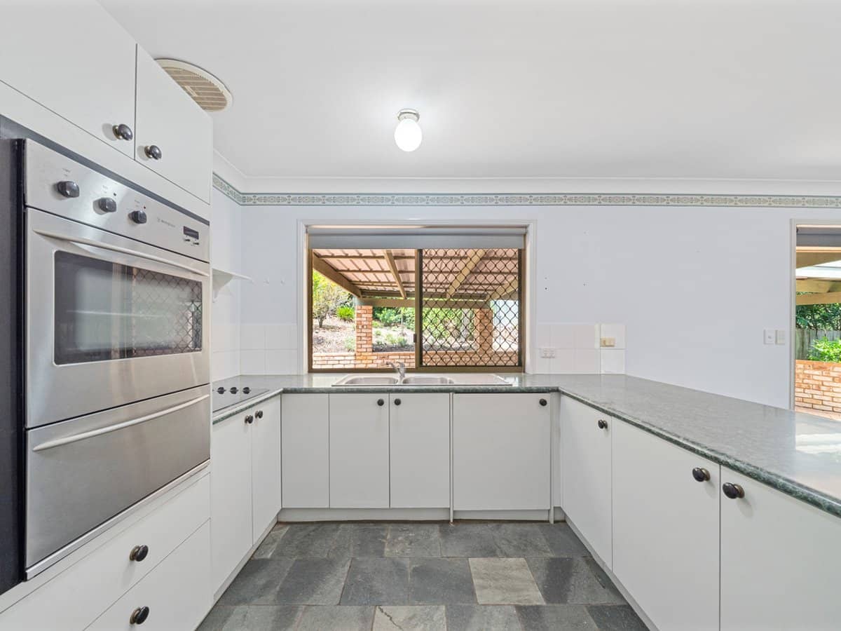 3 Brooke Close, EDENS LANDING - Thumbnail 6