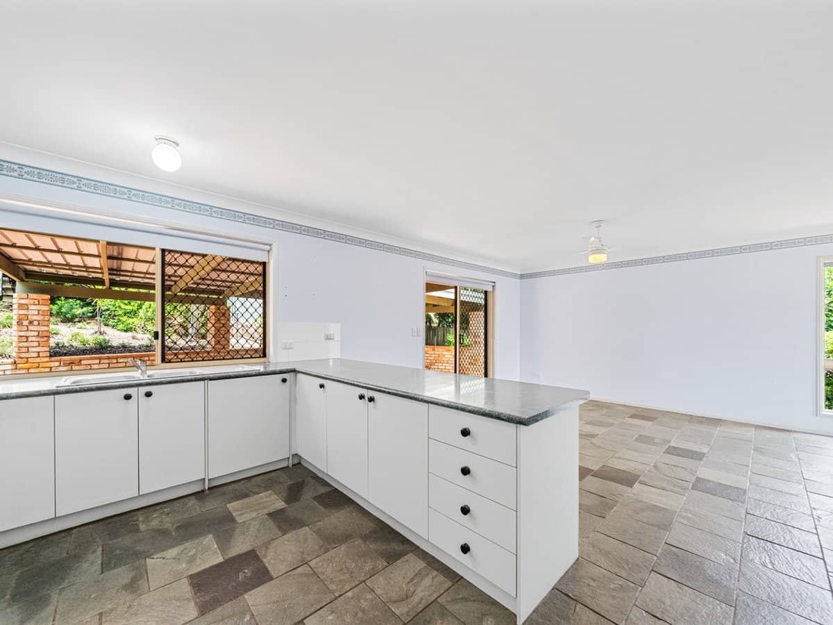 3 Brooke Close, EDENS LANDING - Thumbnail 7