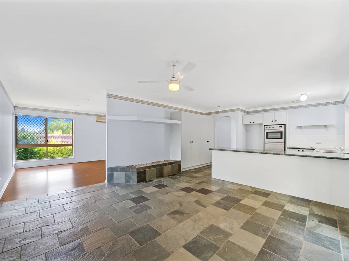 3 Brooke Close, EDENS LANDING - Thumbnail 9