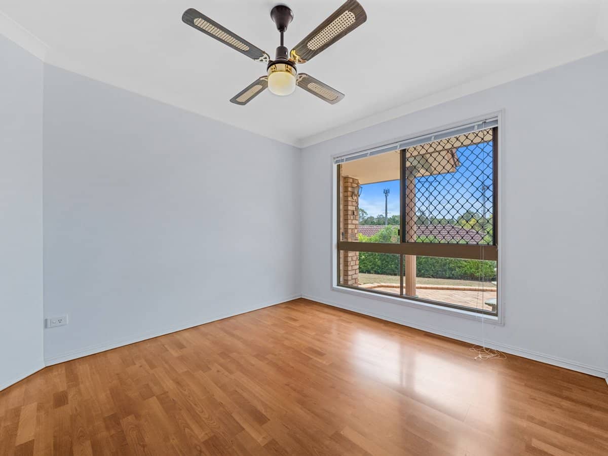 3 Brooke Close, EDENS LANDING - Thumbnail 12