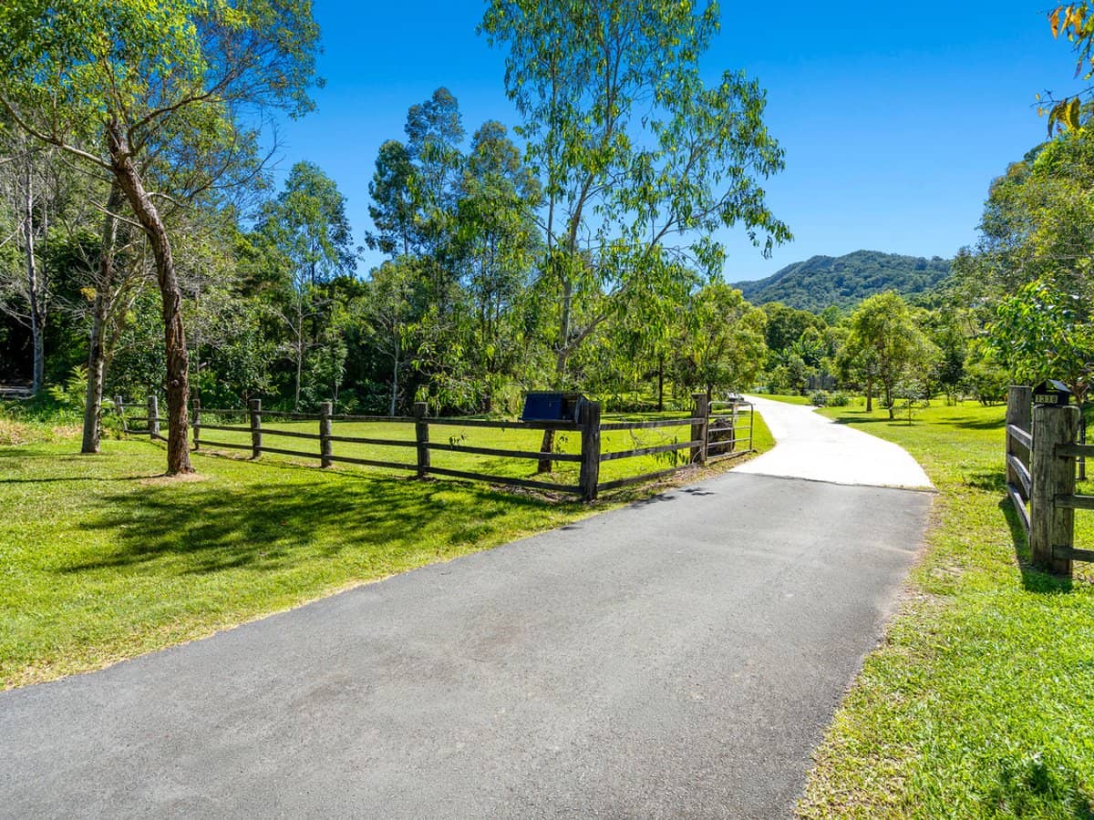 1318 Currumbin Creek Road, Currumbin Valley - Thumbnail 3