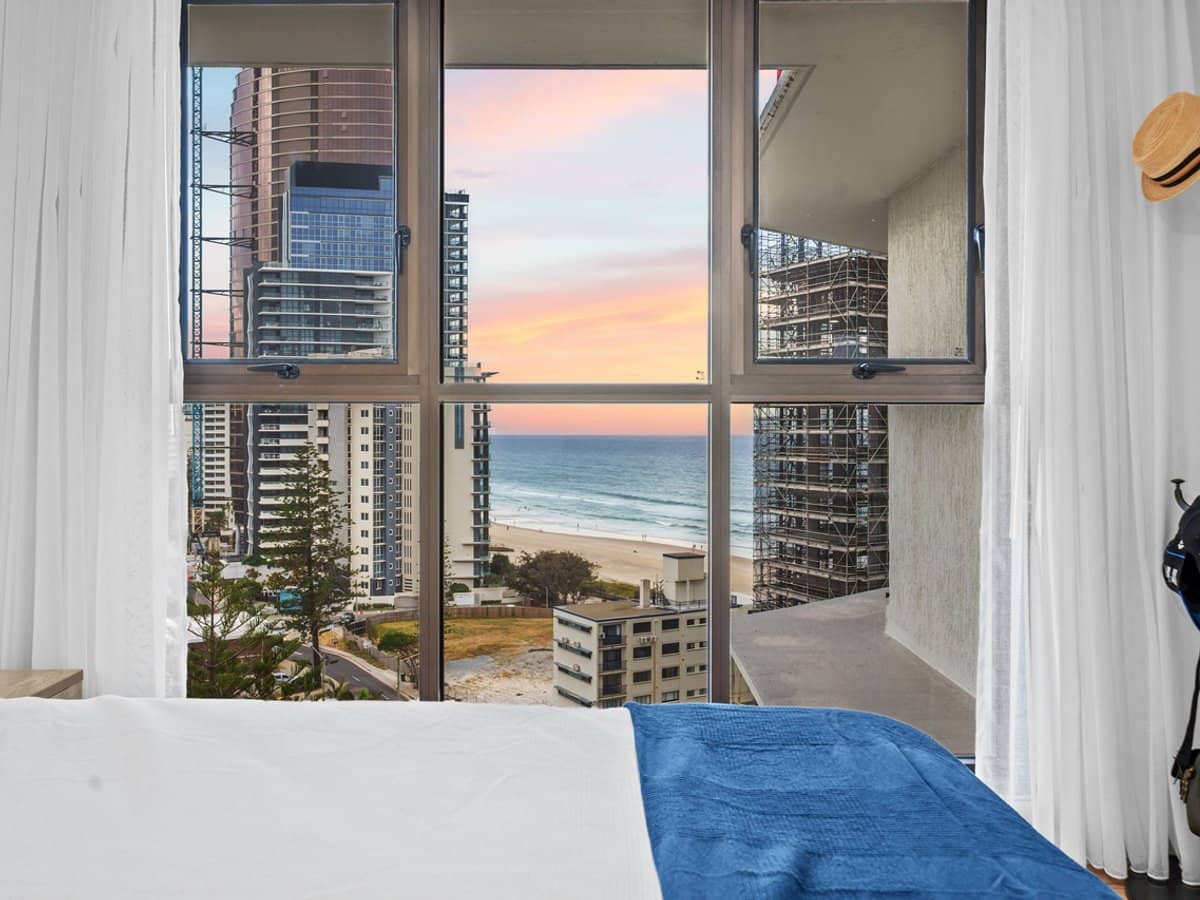 4 Thornton Street, Surfers Paradise - Thumbnail 10