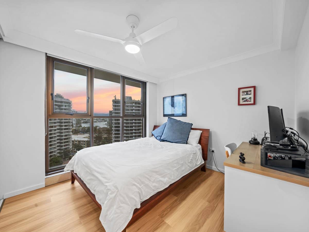 4 Thornton Street, Surfers Paradise - Thumbnail 12