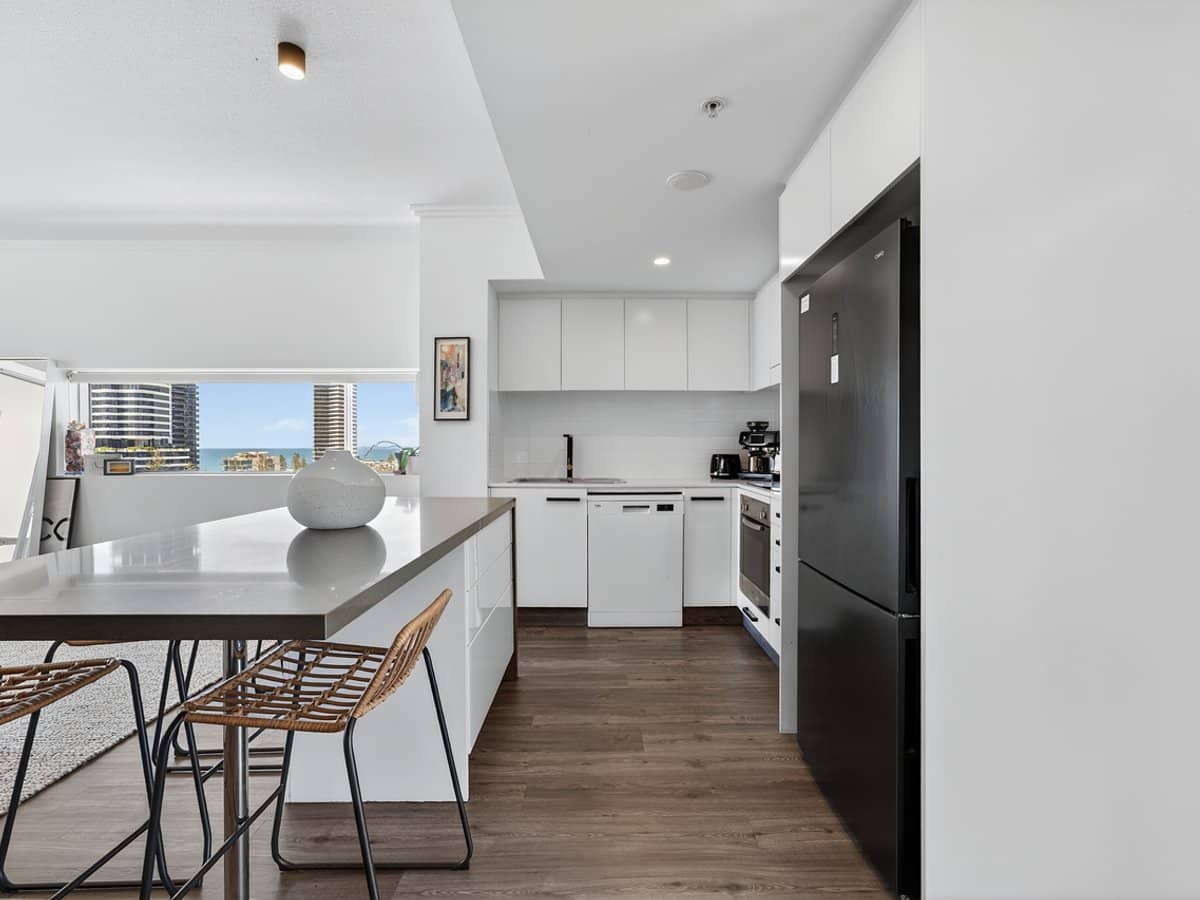 25-29 Surf Parade, BROADBEACH - Thumbnail 9