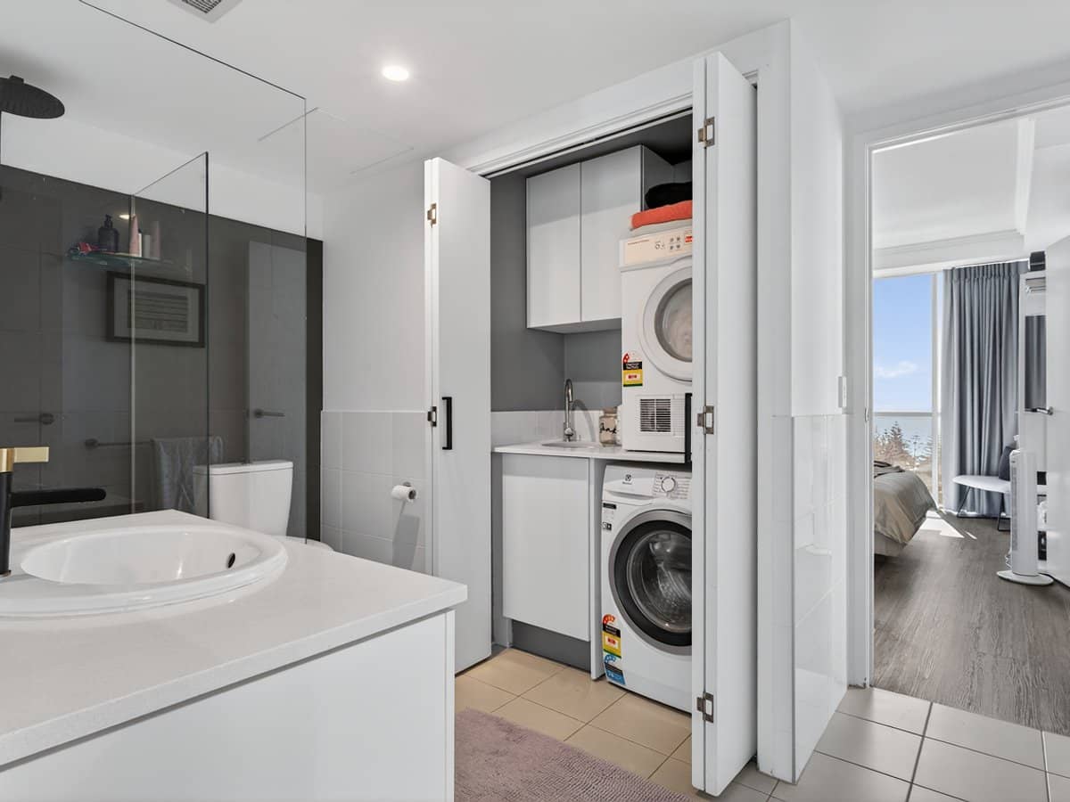 25-29 Surf Parade, BROADBEACH - Thumbnail 14