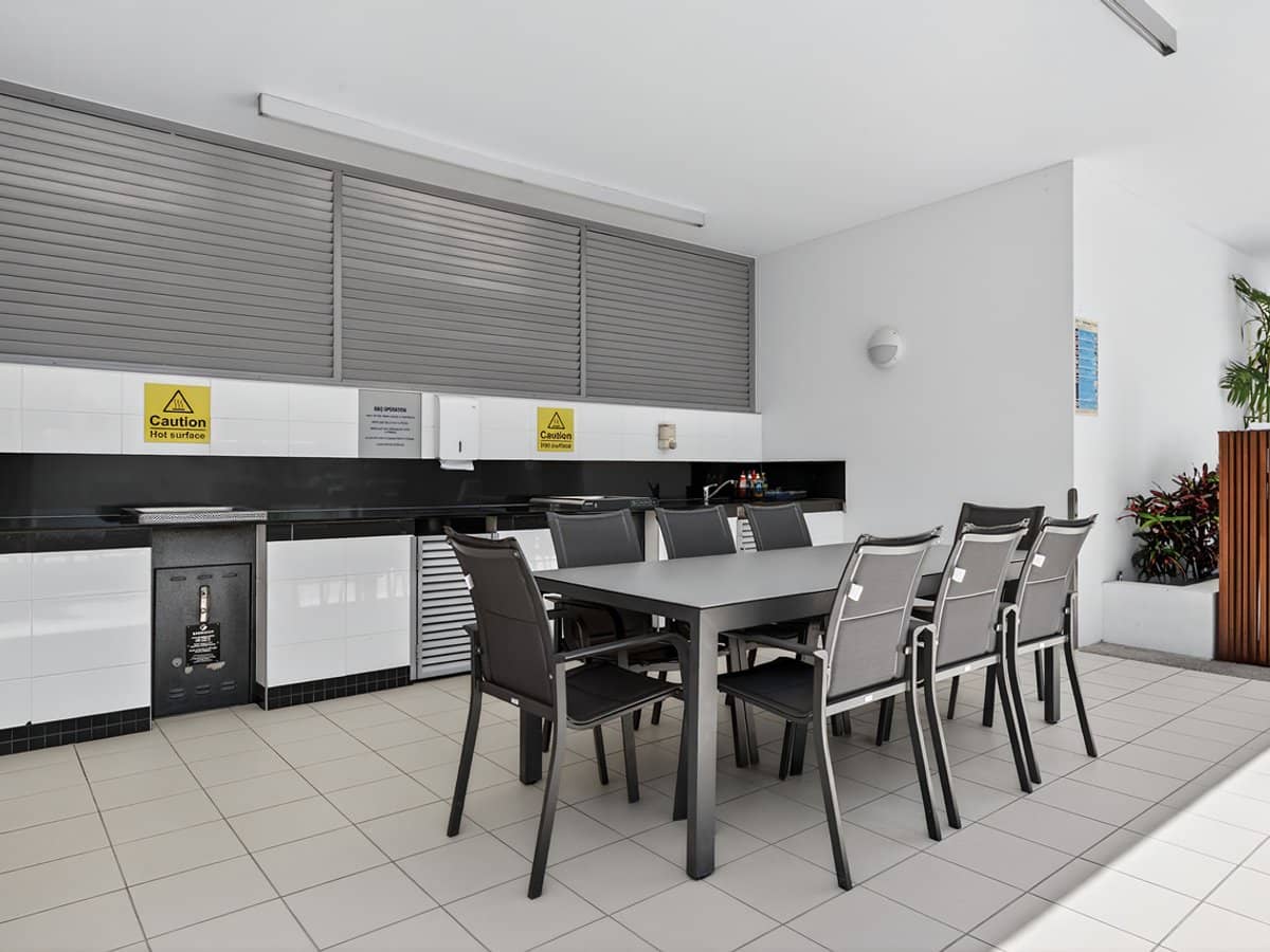 25-29 Surf Parade, BROADBEACH - Thumbnail 19