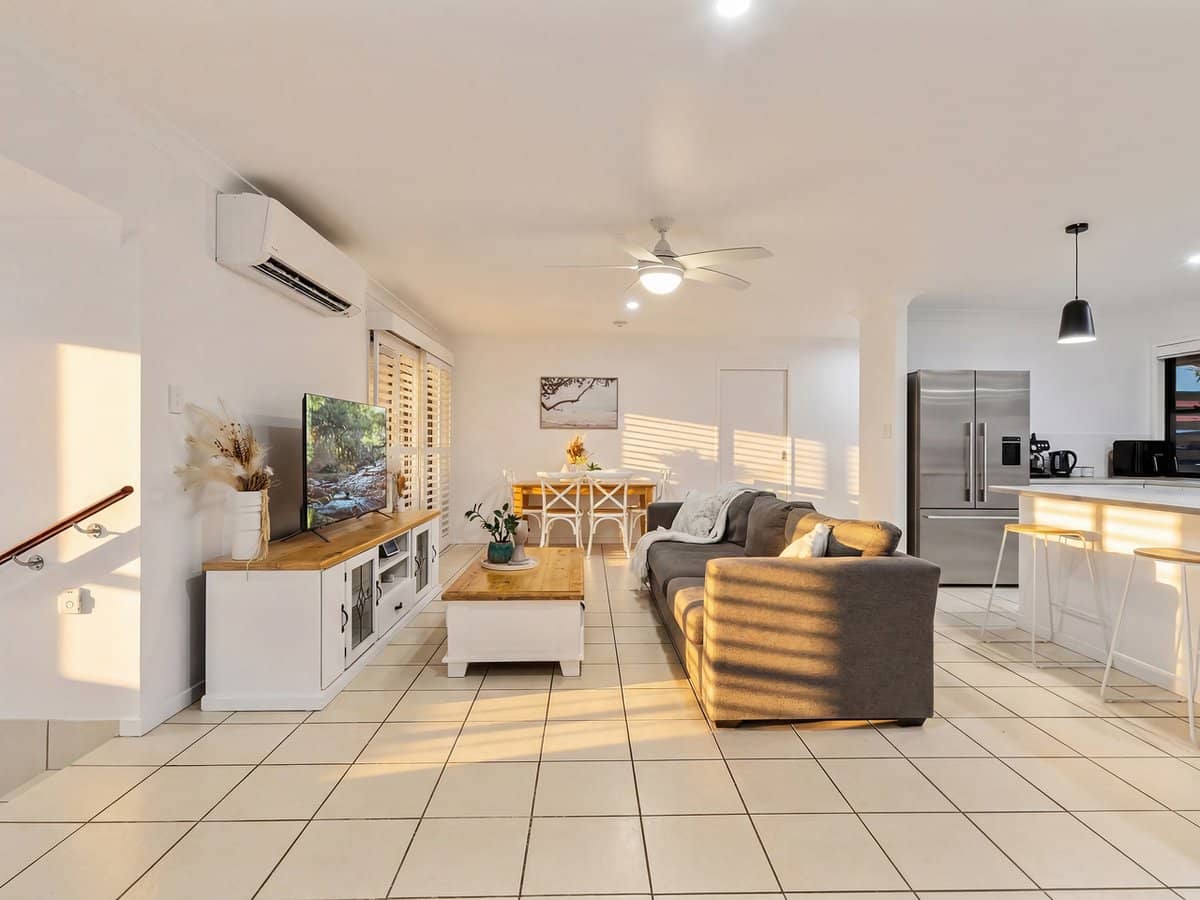 19 Ridgecrop Street, UPPER COOMERA - Thumbnail 8