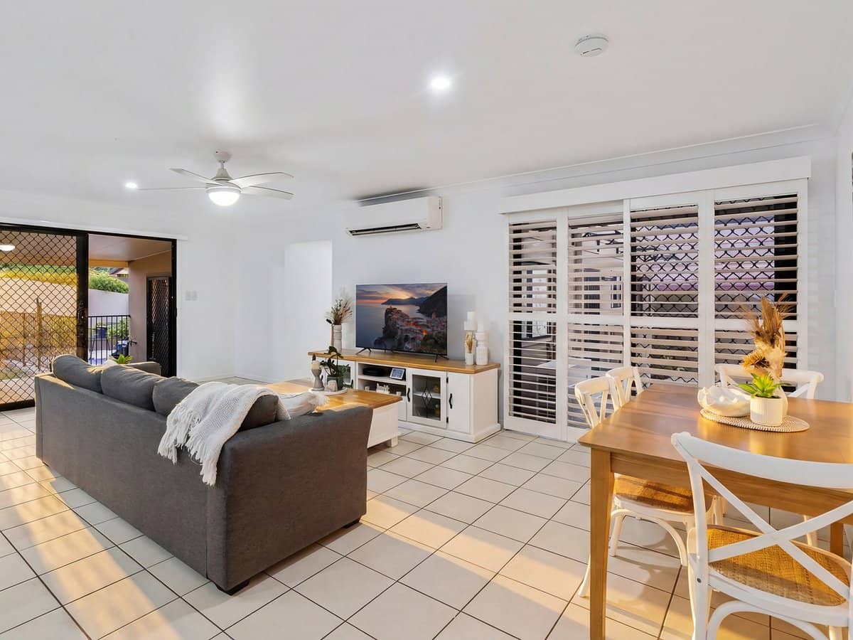 19 Ridgecrop Street, UPPER COOMERA - Thumbnail 14