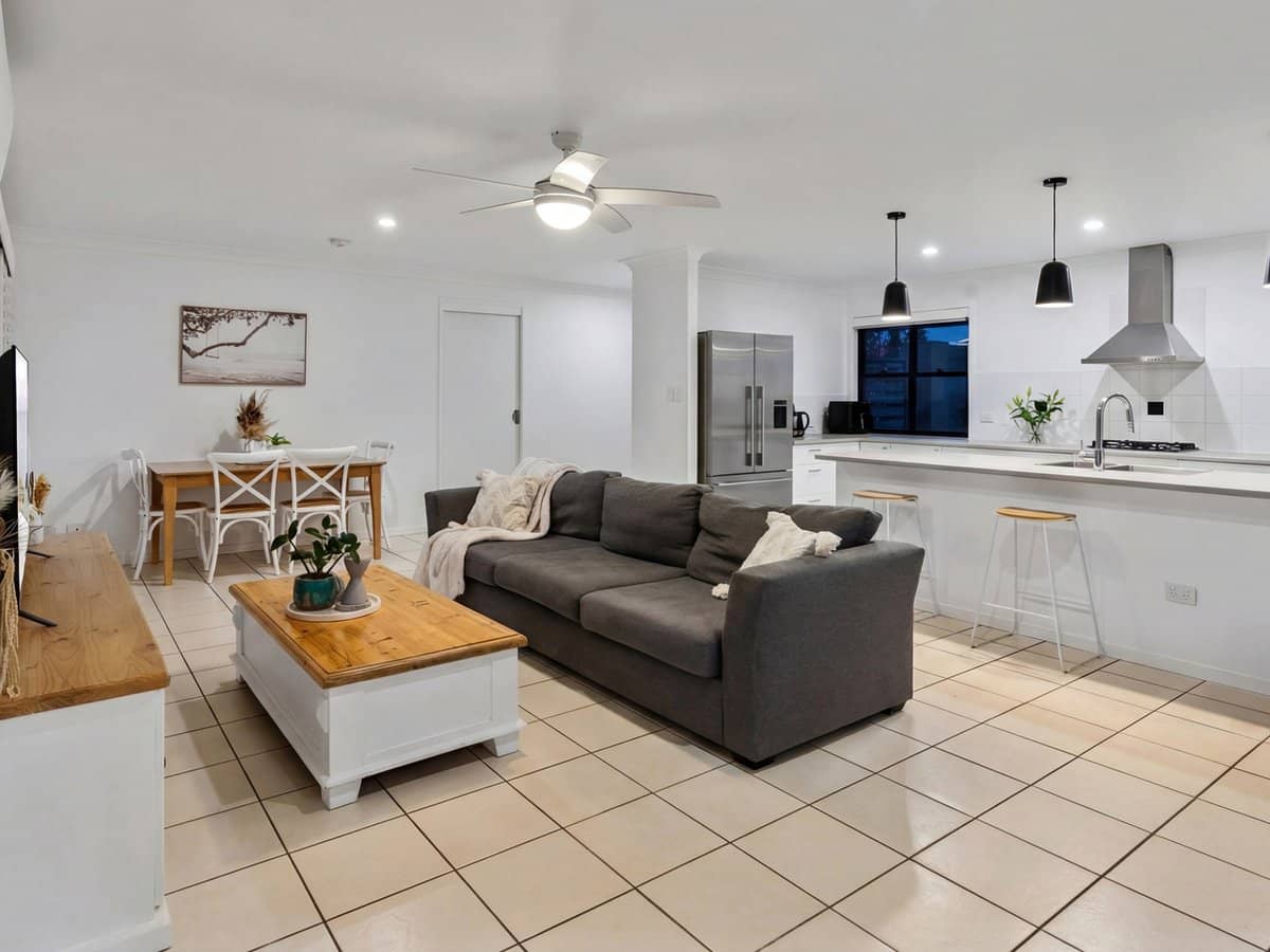 19 Ridgecrop Street, UPPER COOMERA - Thumbnail 15