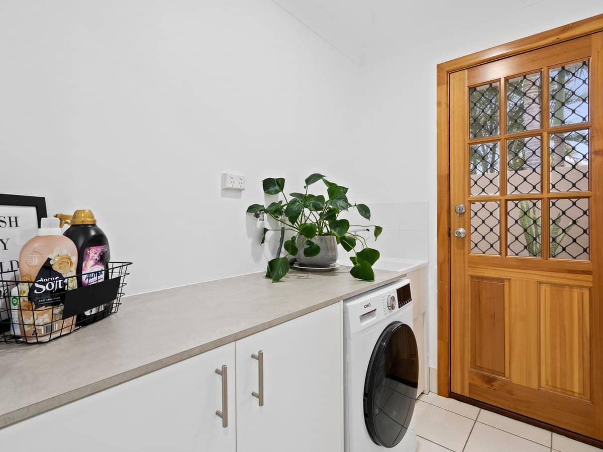 19 Ridgecrop Street, UPPER COOMERA - Thumbnail 23