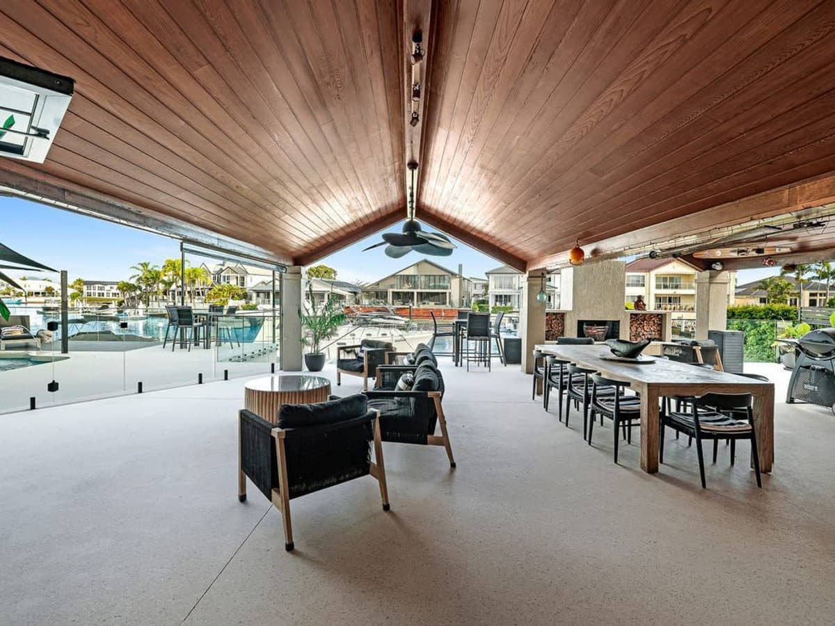 40-42 Midnight Court, Runaway Bay - Thumbnail 22