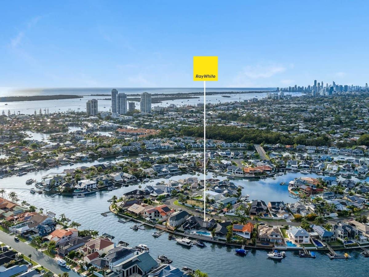 40-42 Midnight Court, Runaway Bay - Thumbnail 26