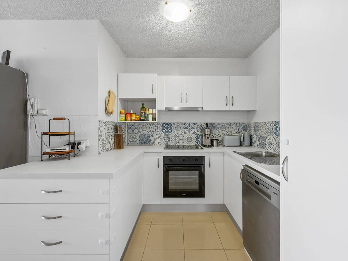 3049 Surfers Paradise Boulevard, Surfers Paradise - Thumbnail 4