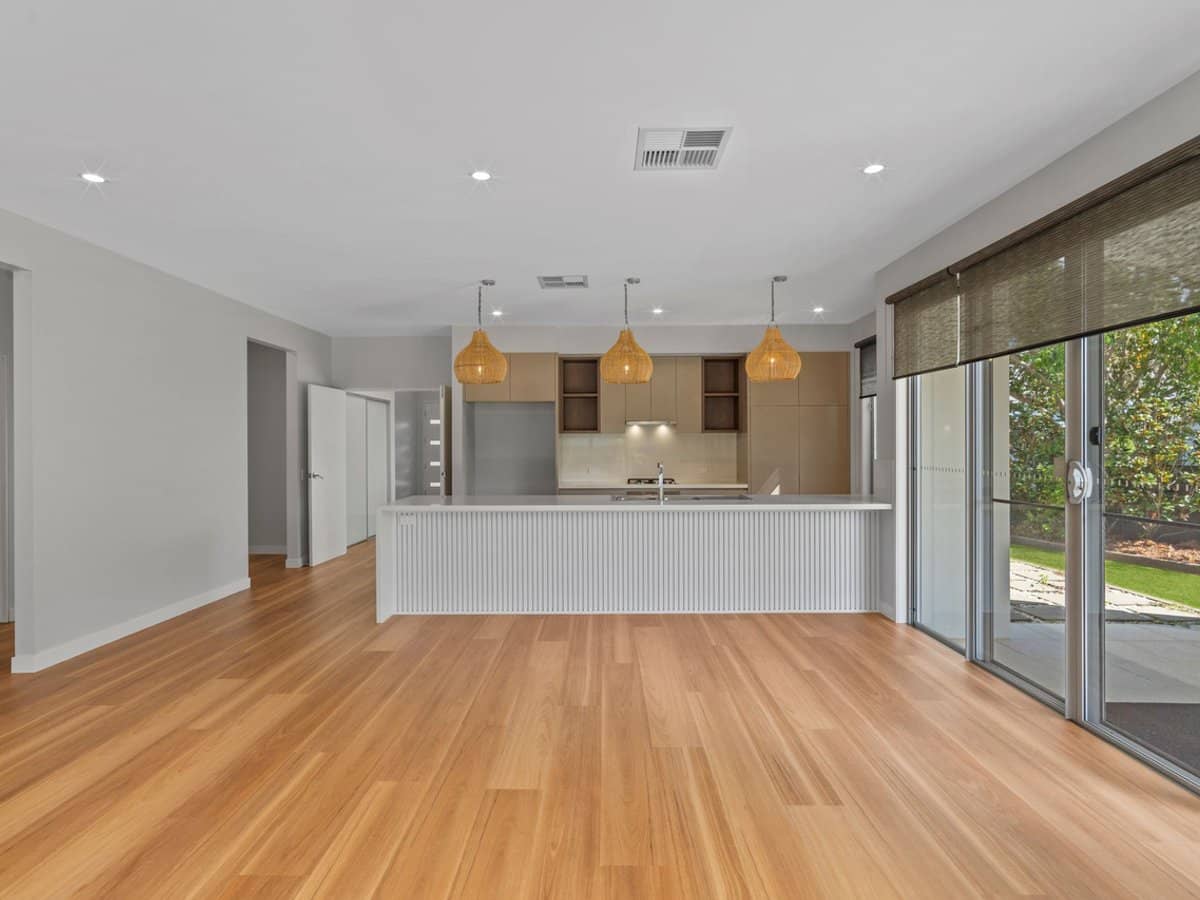 2 Ruthenium Court, HOPE ISLAND - Thumbnail 8