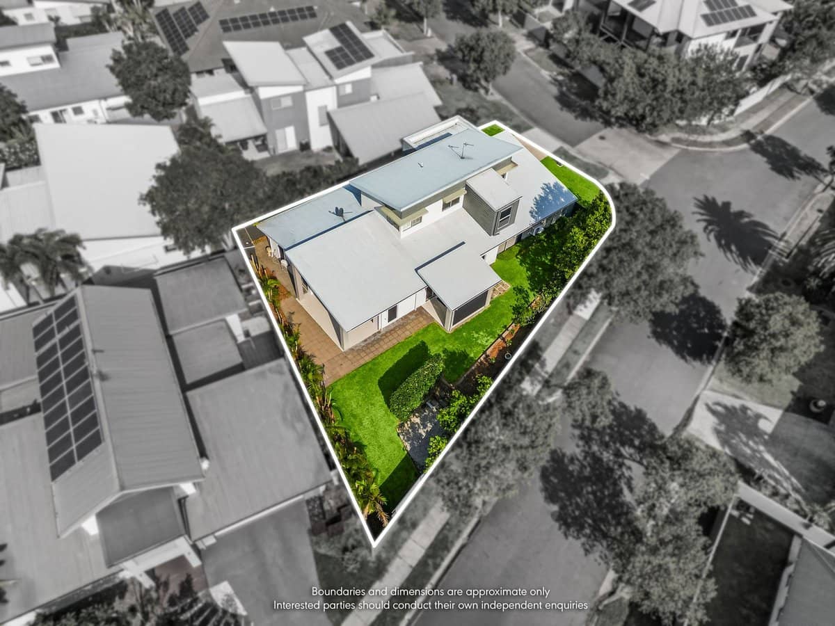 2 Ruthenium Court, HOPE ISLAND - Thumbnail 28