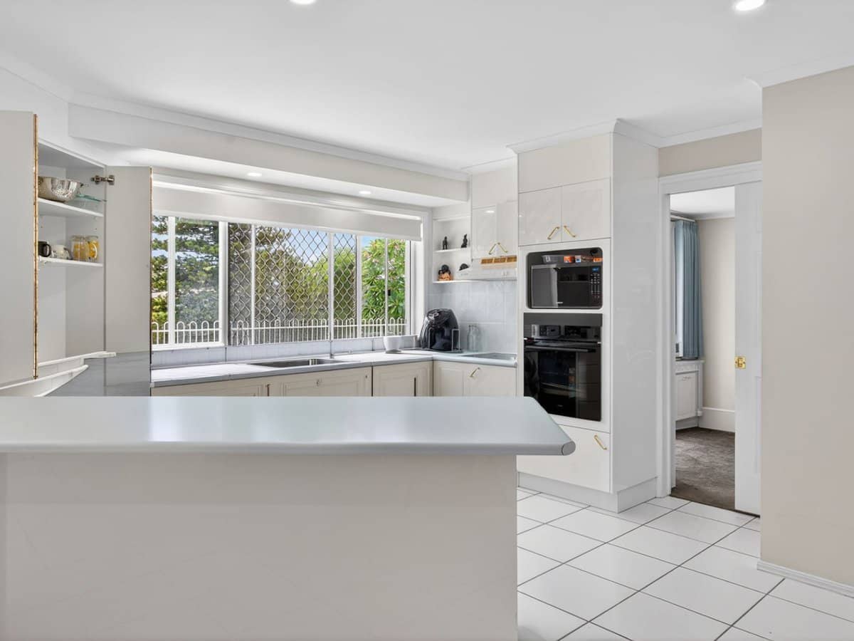 59 Cabana Boulevard, Benowa Waters - Thumbnail 7