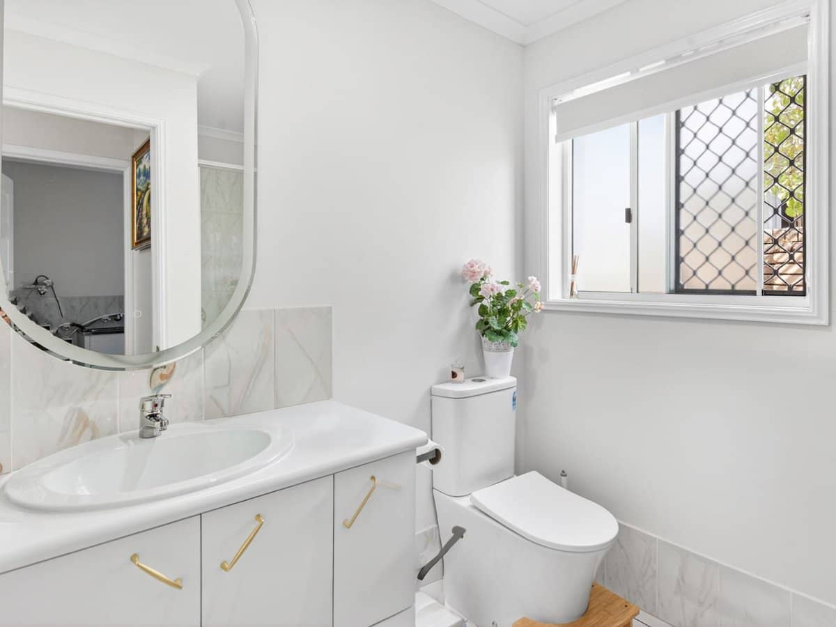 59 Cabana Boulevard, Benowa Waters - Thumbnail 20