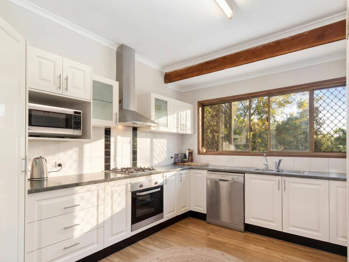 93 Bridgman Drive, REEDY CREEK - Thumbnail 14