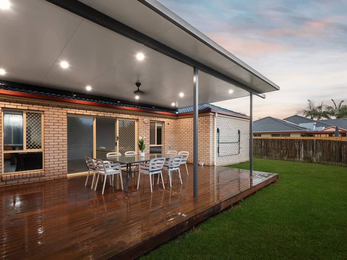 11 Redstart Street, UPPER COOMERA - Thumbnail 1