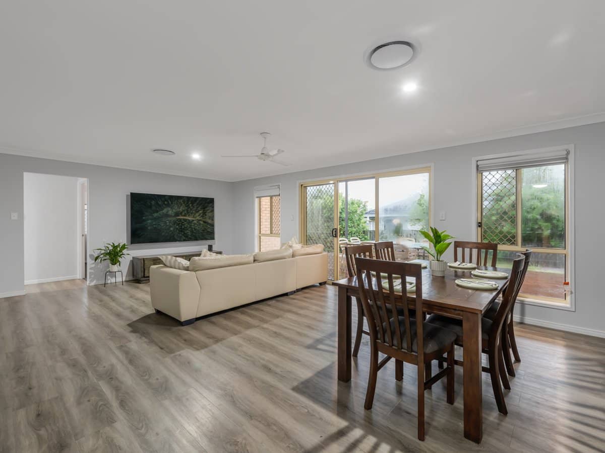 11 Redstart Street, UPPER COOMERA - Thumbnail 8