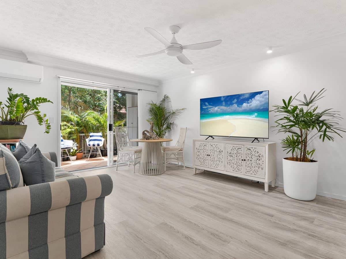 7-17 Purli Street, CHEVRON ISLAND - Thumbnail 6