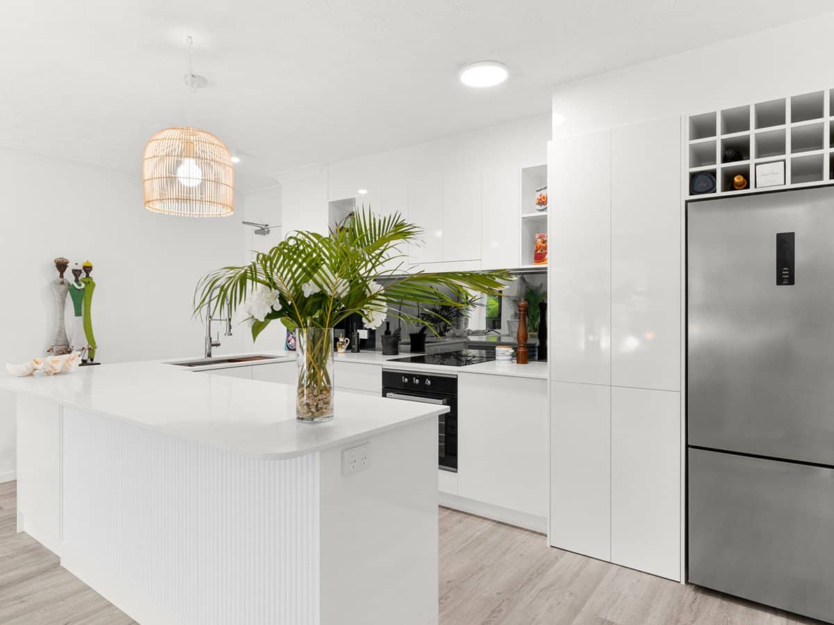 7-17 Purli Street, CHEVRON ISLAND - Thumbnail 8