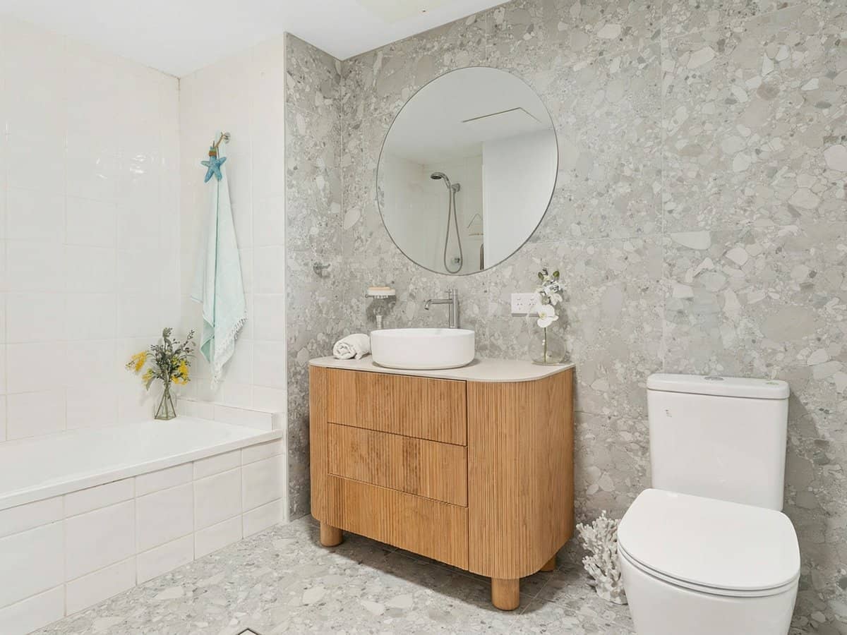 7-17 Purli Street, CHEVRON ISLAND - Thumbnail 11