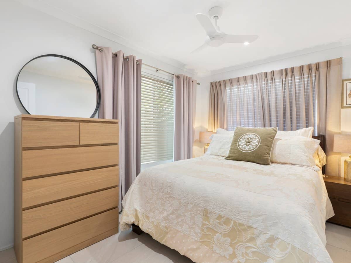 209 Sunshine Boulevard, Mermaid Waters - Thumbnail 13