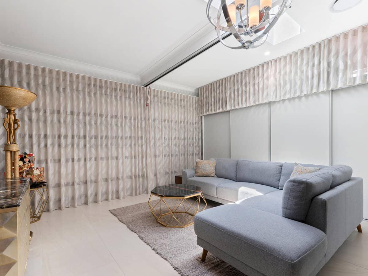 209 Sunshine Boulevard, Mermaid Waters - Thumbnail 2