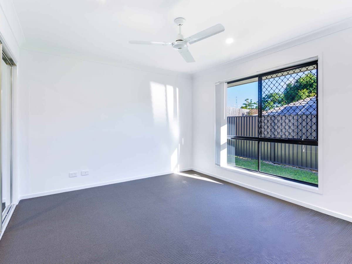 15 Hawkesbury Avenue, PACIFIC PINES - Thumbnail 14