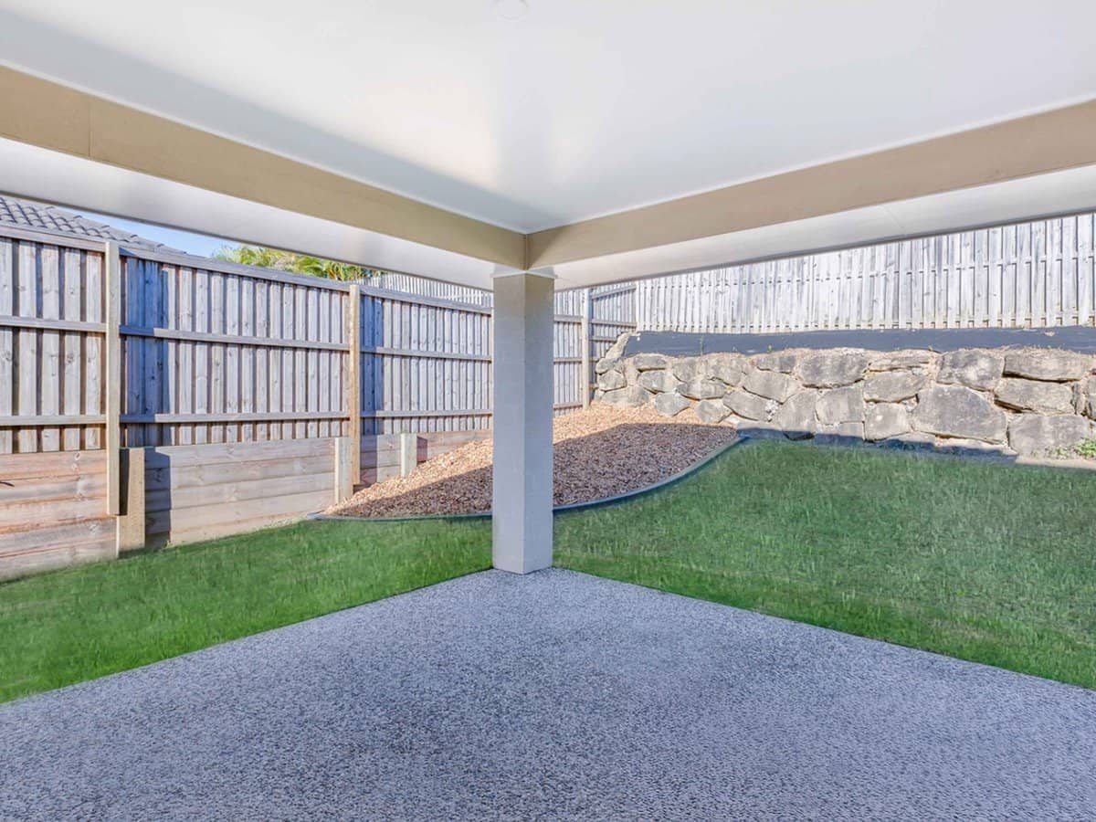 15 Hawkesbury Avenue, PACIFIC PINES - Thumbnail 16