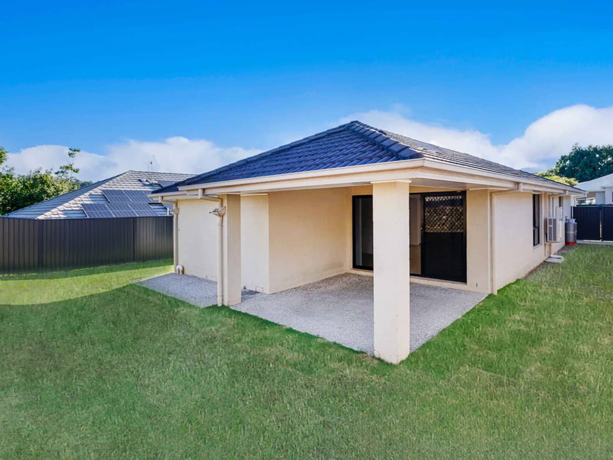 15 Hawkesbury Avenue, PACIFIC PINES - Thumbnail 17