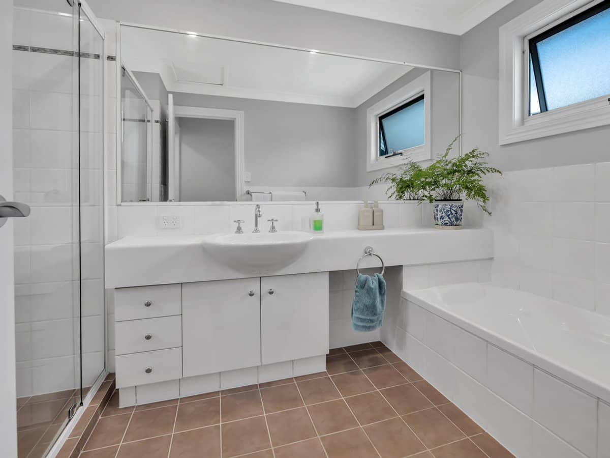 6 Julah Court, ASHMORE - Thumbnail 23