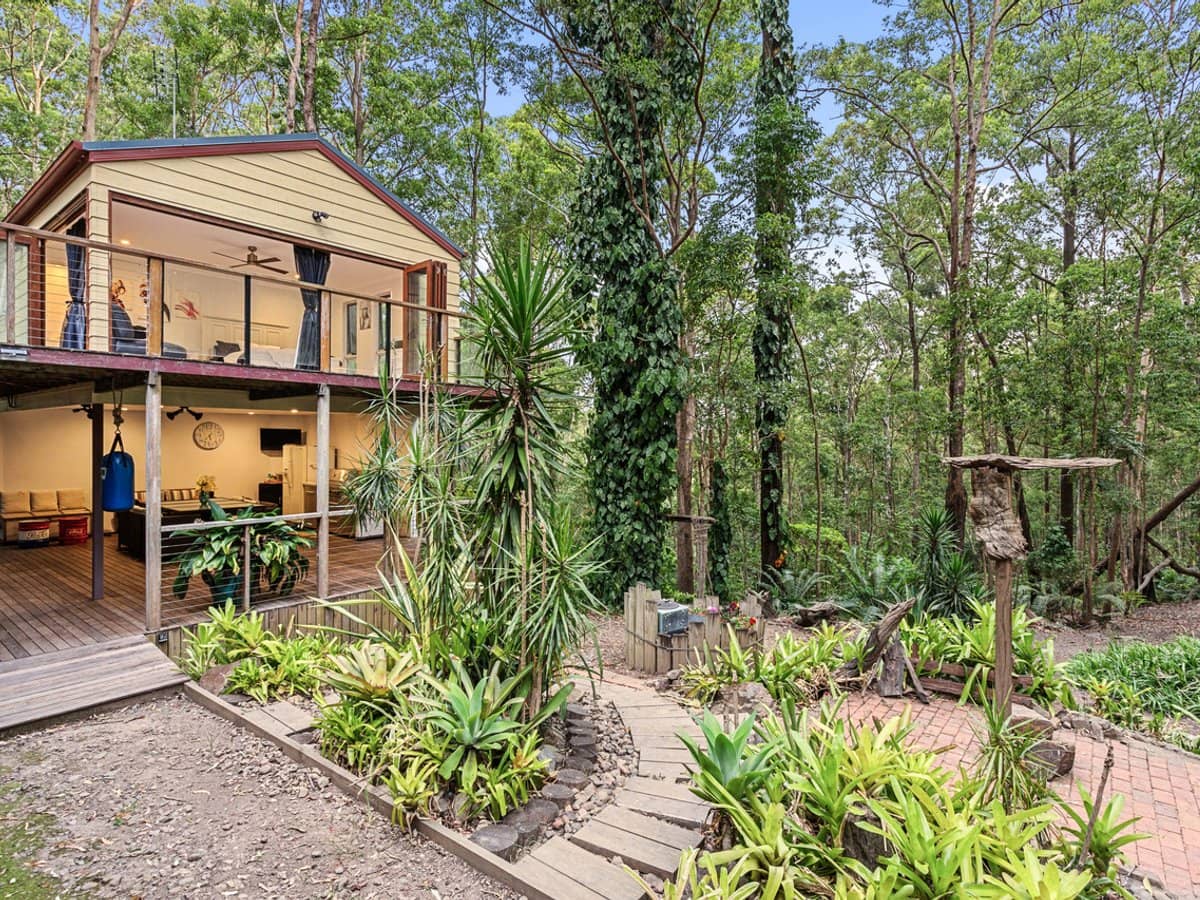 56 Waters Road, BONOGIN - Thumbnail 3