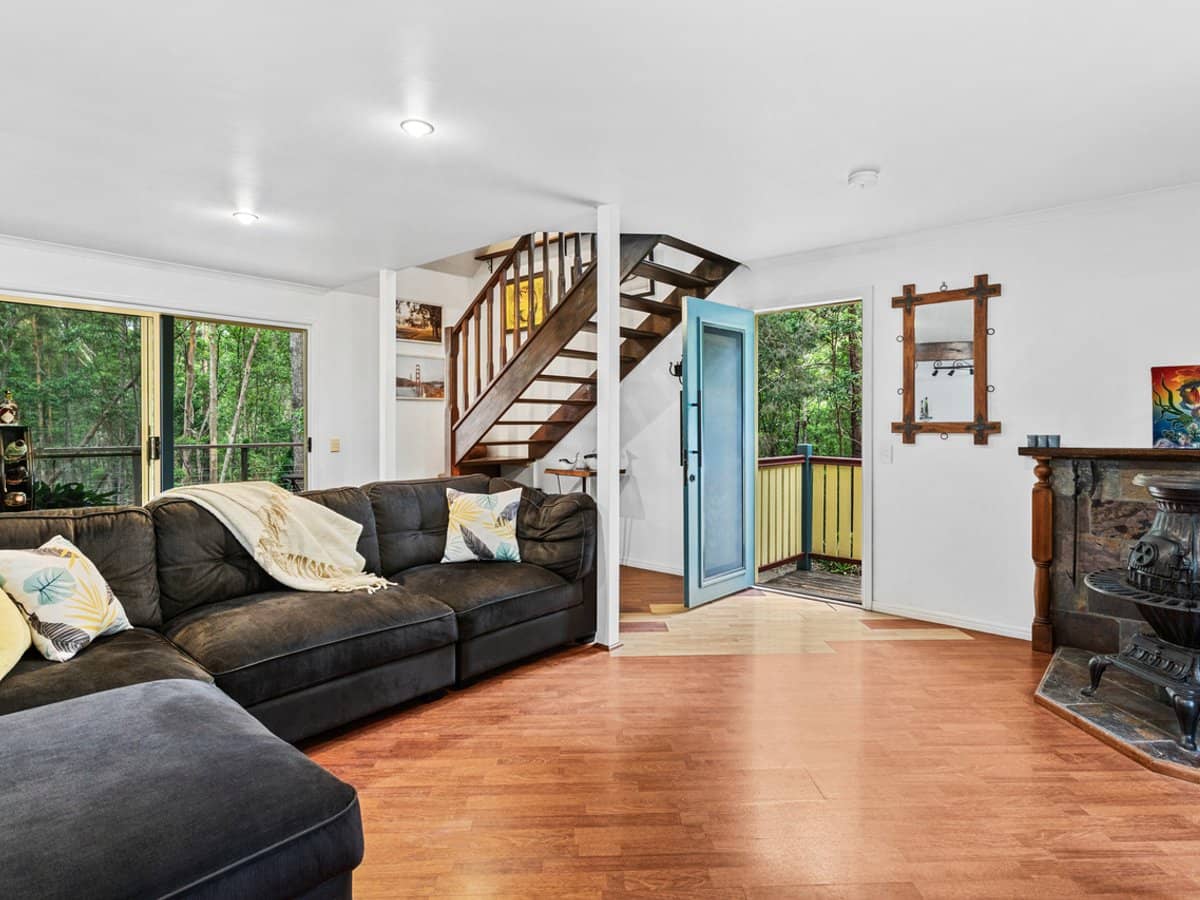 56 Waters Road, BONOGIN - Thumbnail 8