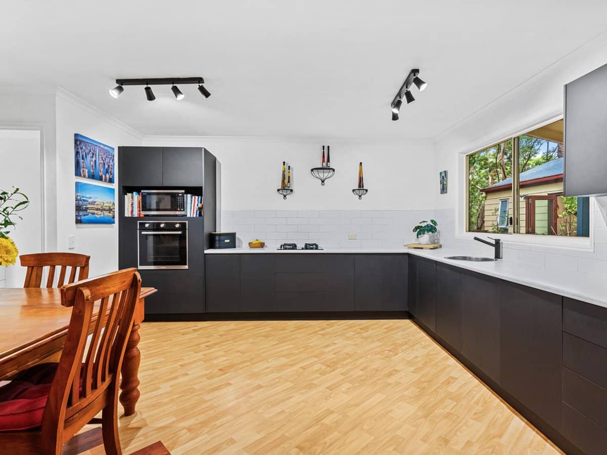 56 Waters Road, BONOGIN - Thumbnail 10