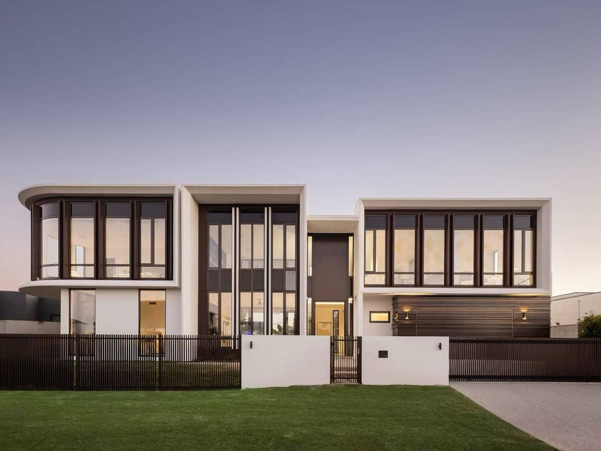 3081 Forest Hills Drive, SANCTUARY COVE - Thumbnail 1