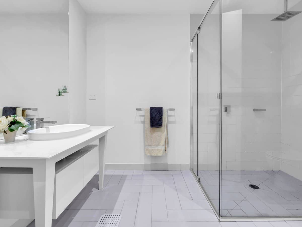 42 Theatre Drive, BENOWA - Thumbnail 12