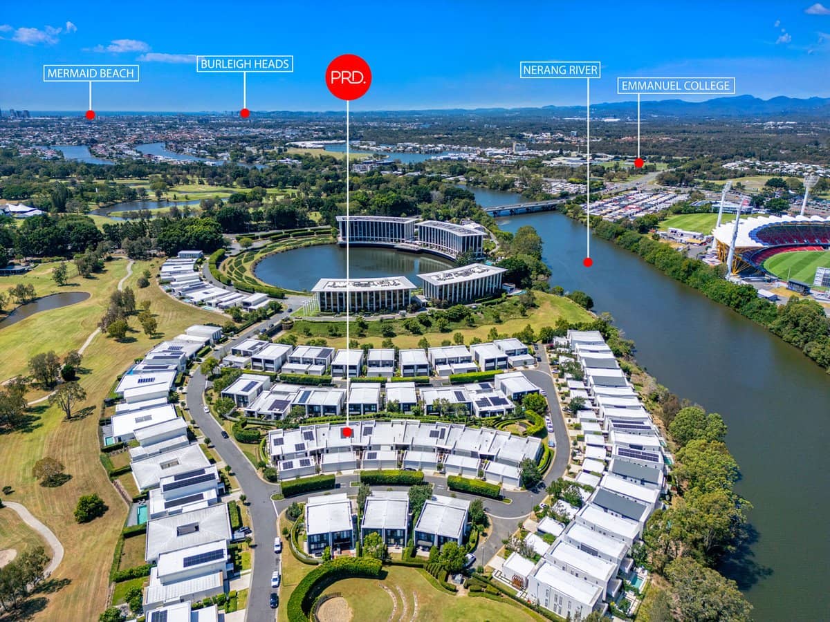 42 Theatre Drive, BENOWA - Thumbnail 20